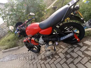 Bajaj Boxer 150 UG 2021 Red