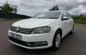 Volkswagen Passat 2013 White