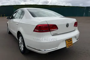 Volkswagen Passat 2013 White