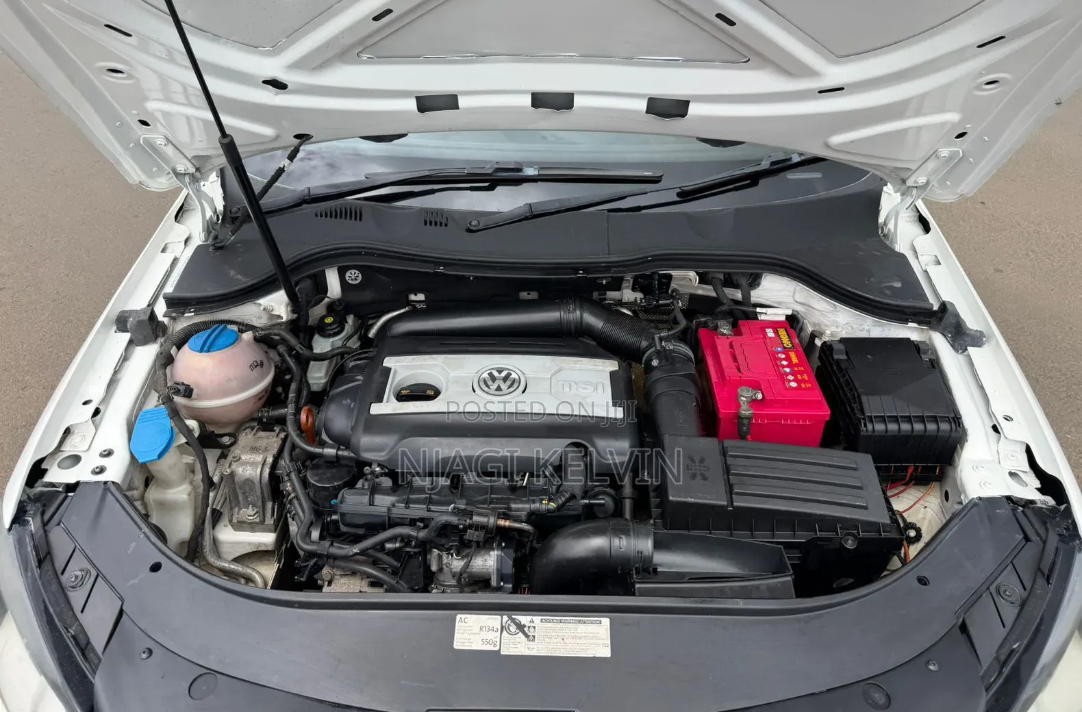 Volkswagen Passat 2013 White