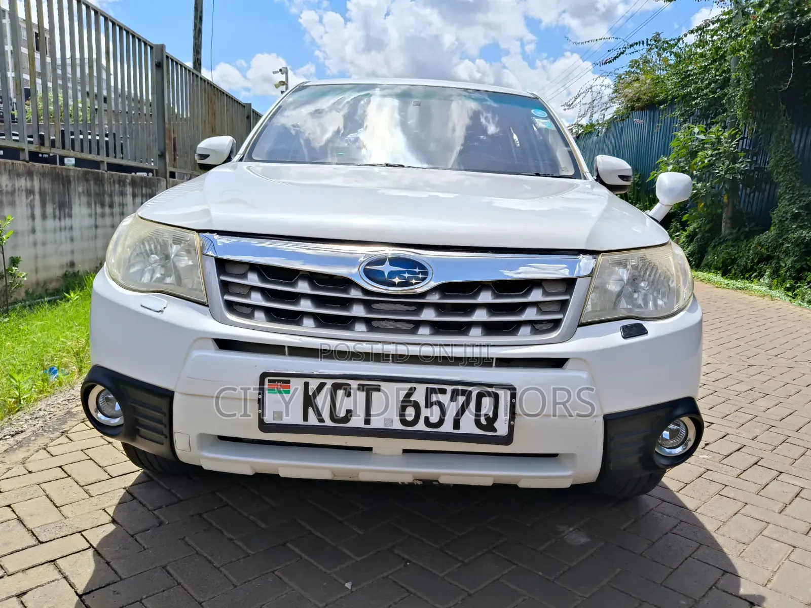 Subaru Forester 2012 Pearl