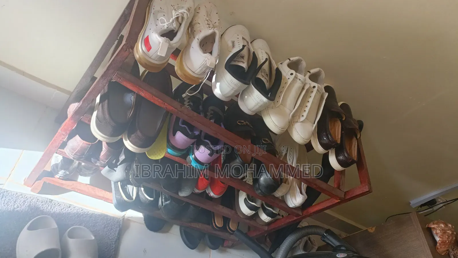 Shoe Rack at Throw Away Price