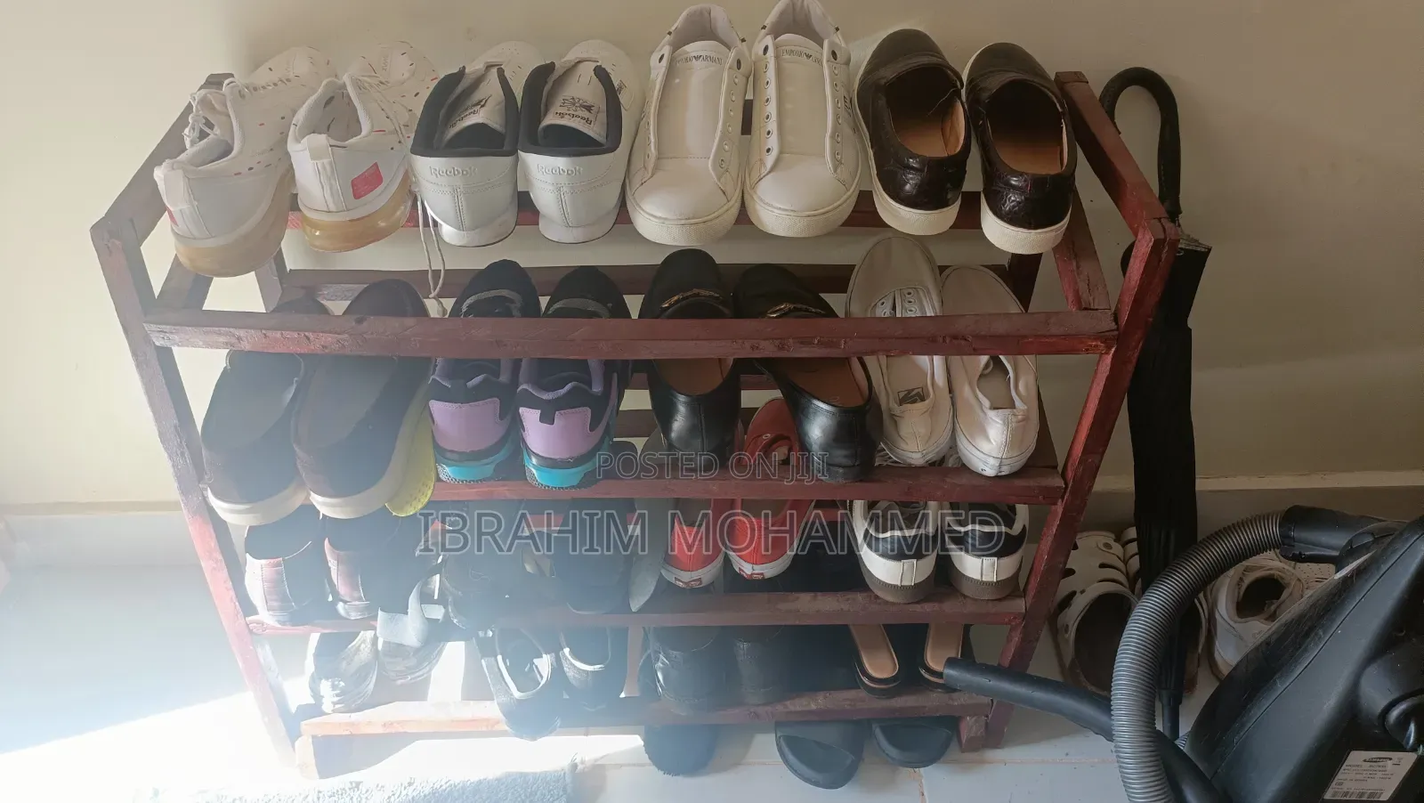 Shoe Rack at Throw Away Price