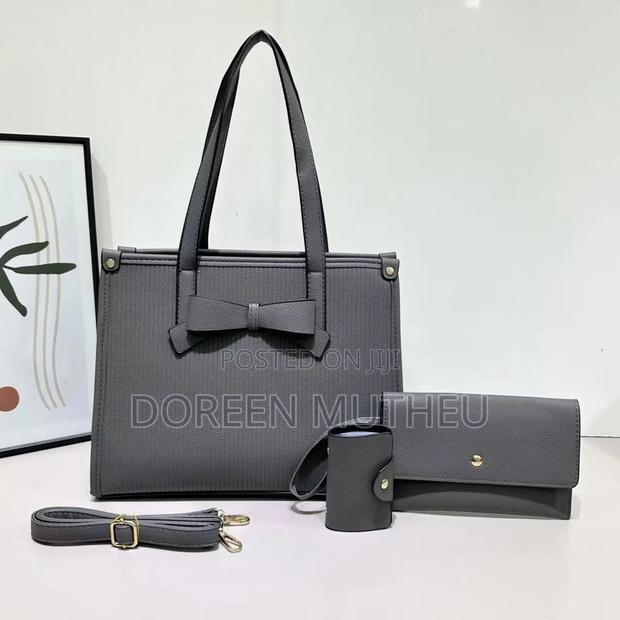 Elegant 3-in-1 Handbag Set – Classy Bowtie Design (Bag + Wallet+Pouch - thumbnail 5