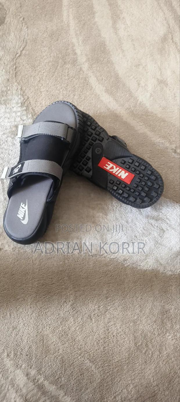 Open Shoe Slides - thumbnail 2