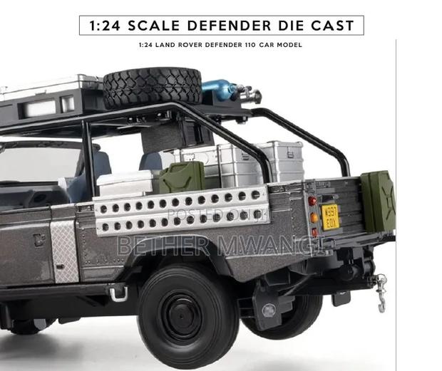 Scale 1:24 Defender 110 Die Cast in Kenya - thumbnail 2