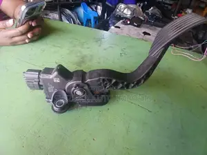 Mitsubishi Outlander 2008–2016 Accelerator Pedal Original Ex-Japan