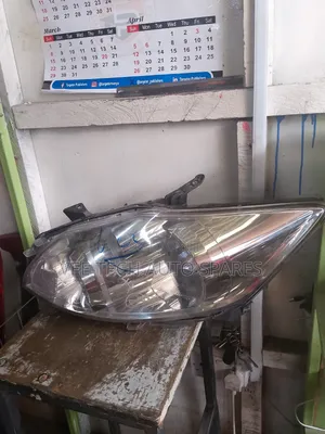 Toyota Headlight Auris 2010 Non Xenon