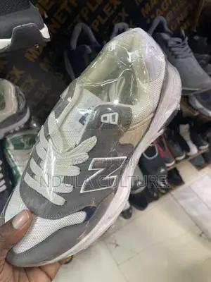 The New Balance 580 Classic Shoe