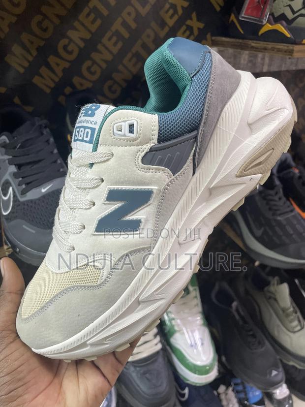 The New Balance 580 Classic Shoe - thumbnail 6