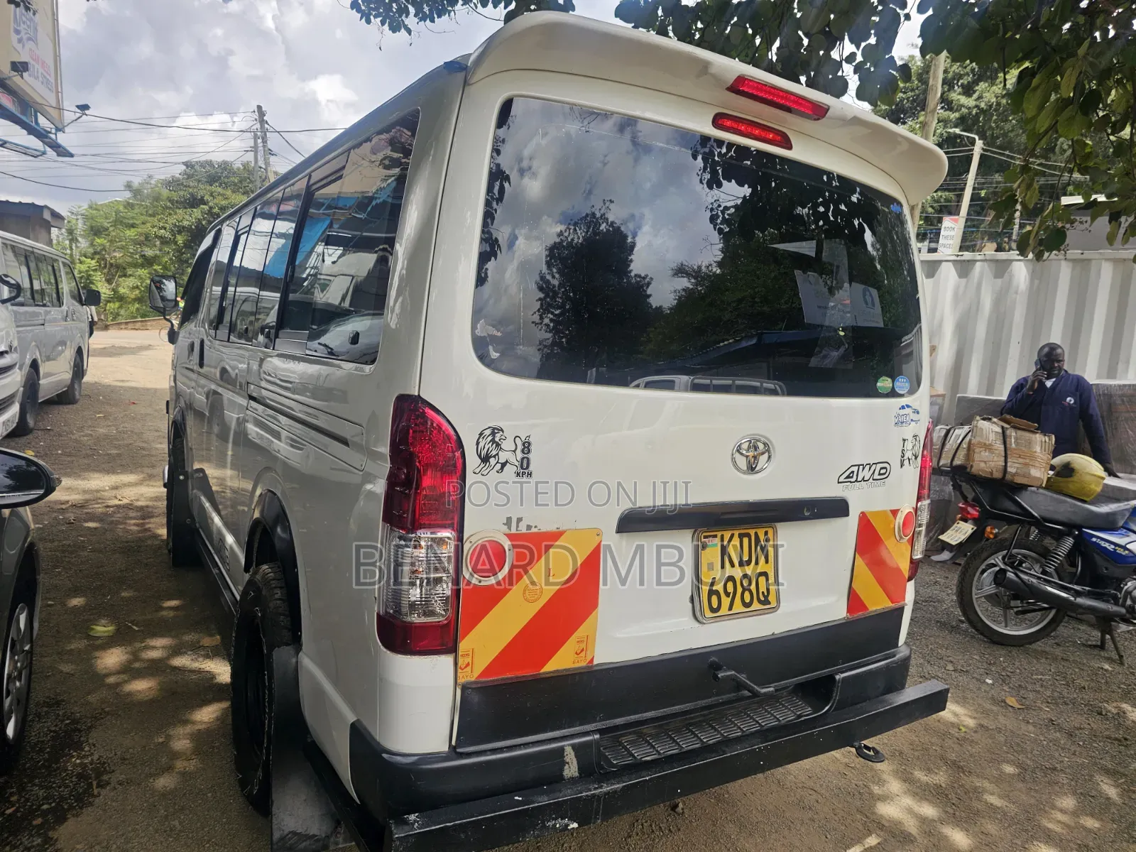 Toyota HiAce 2016 White