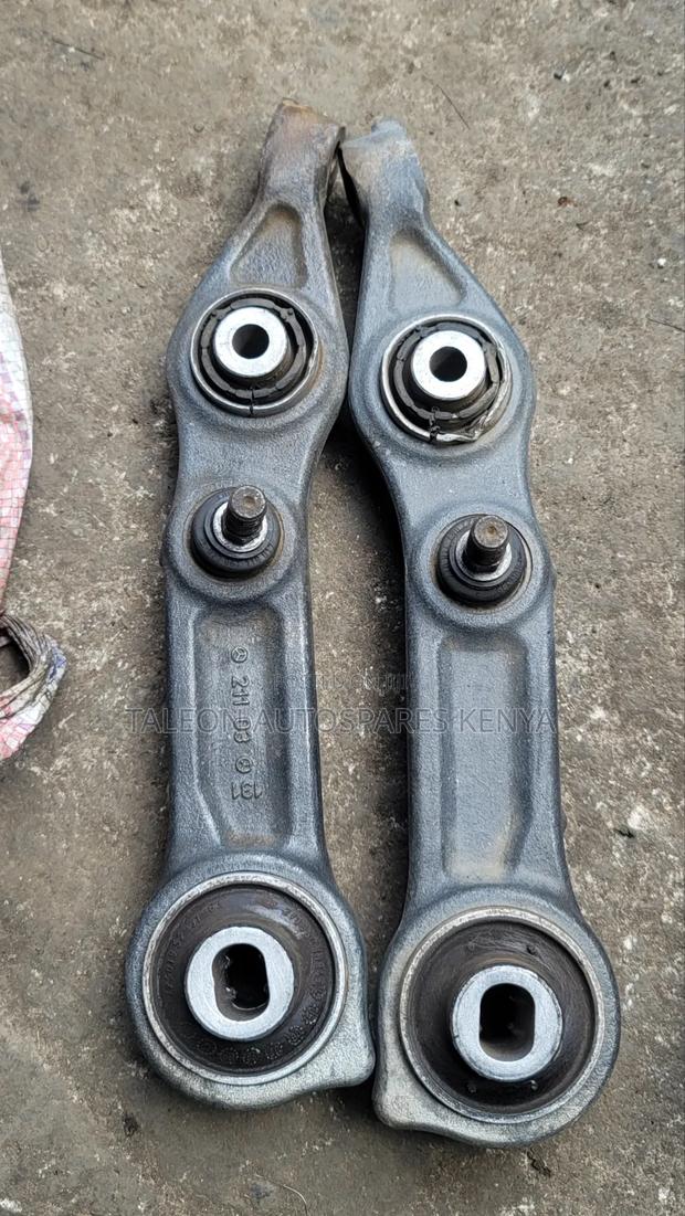 Mercedes Benz E280 Lower Arms Control - main view
