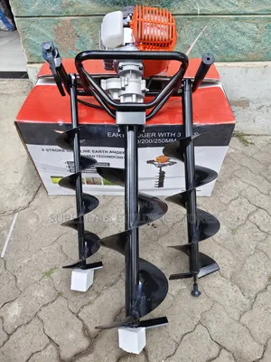 Hawking 4-Stroke Earth Auger Machine With 3 Bits