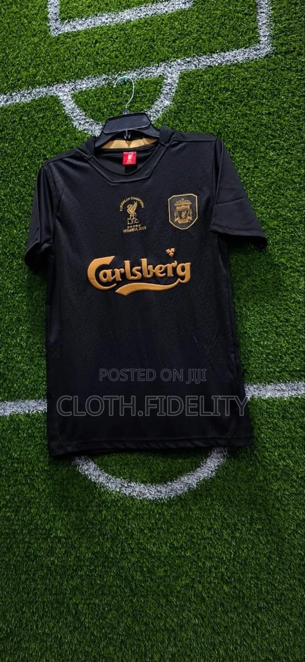 Liverpool Carlsberg Limited Edition Jersey. - thumbnail 2