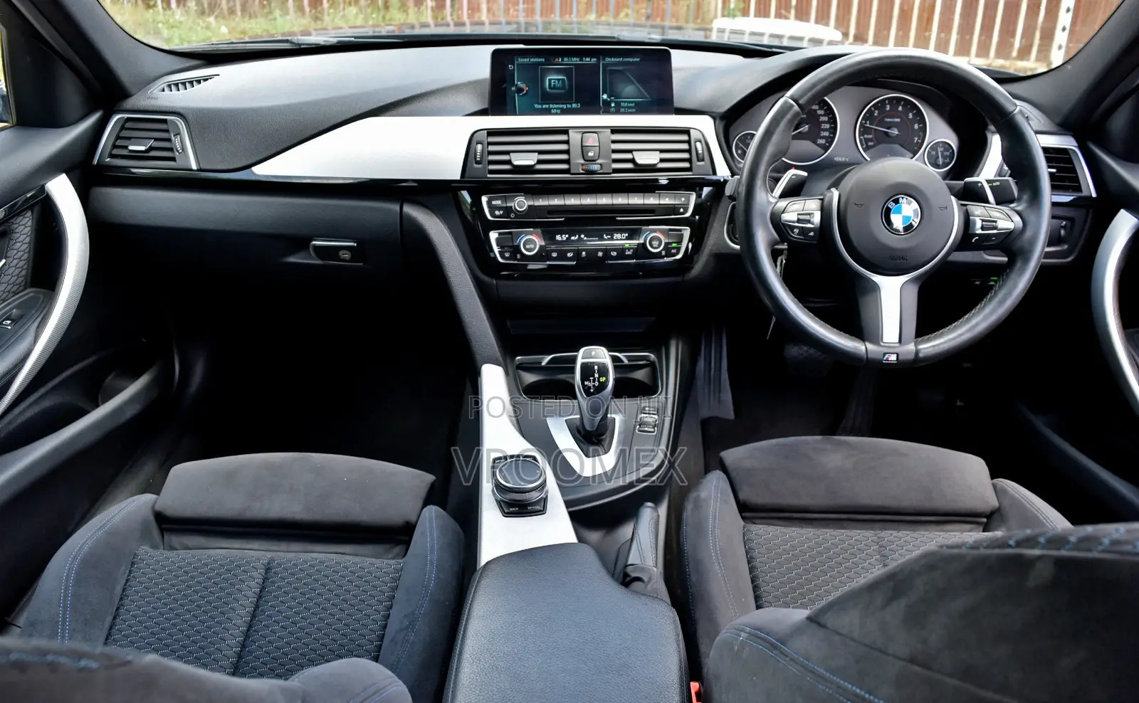 BMW 320i Sedan RWD 2017 Black