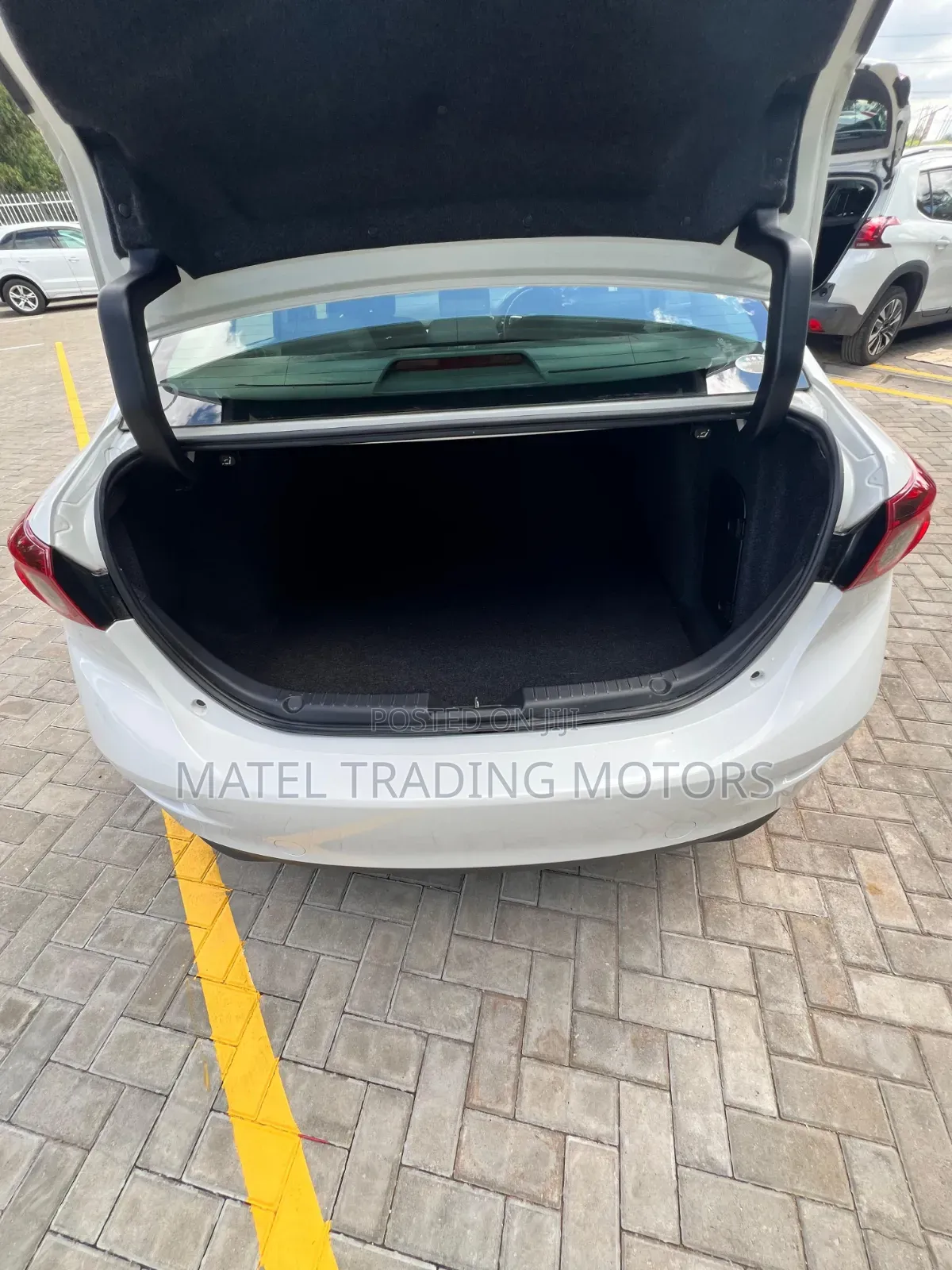 Mazda Axela 2018 White