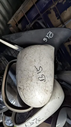 Nissan B15 Sidemirror
