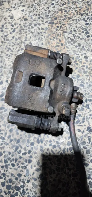 Suzuki Alto 2010 Front Brake Caliper
