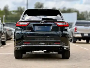 Toyota Harrier 2.0 Turbo 2019