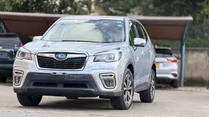 Subaru Forester Premium AWD 2019 Silver