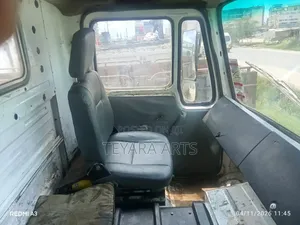 Tata Tipper 2018 White