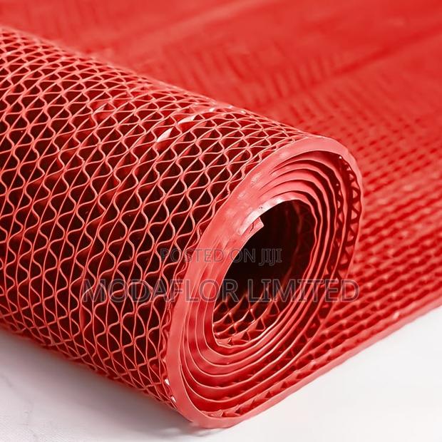 Anti Slip S Mat for Indoor Wet Areas and Floor Safety Use