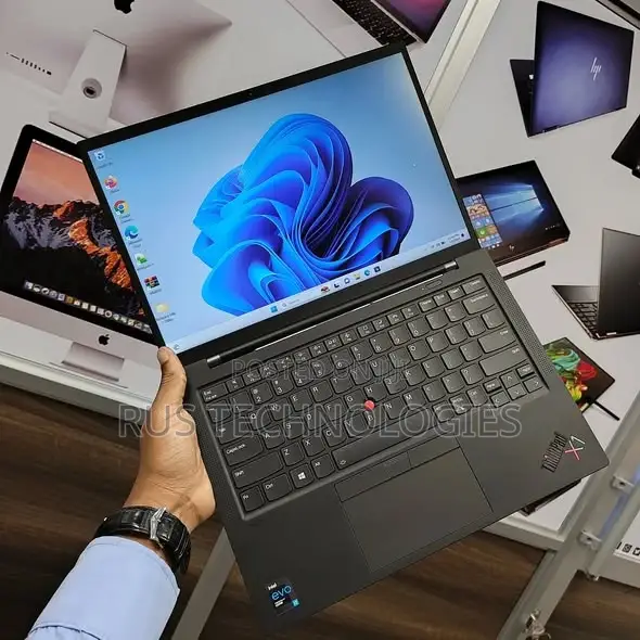 Laptop Lenovo ThinkPad X1 Carbon 32GB Intel Core i7 SSD 512GB