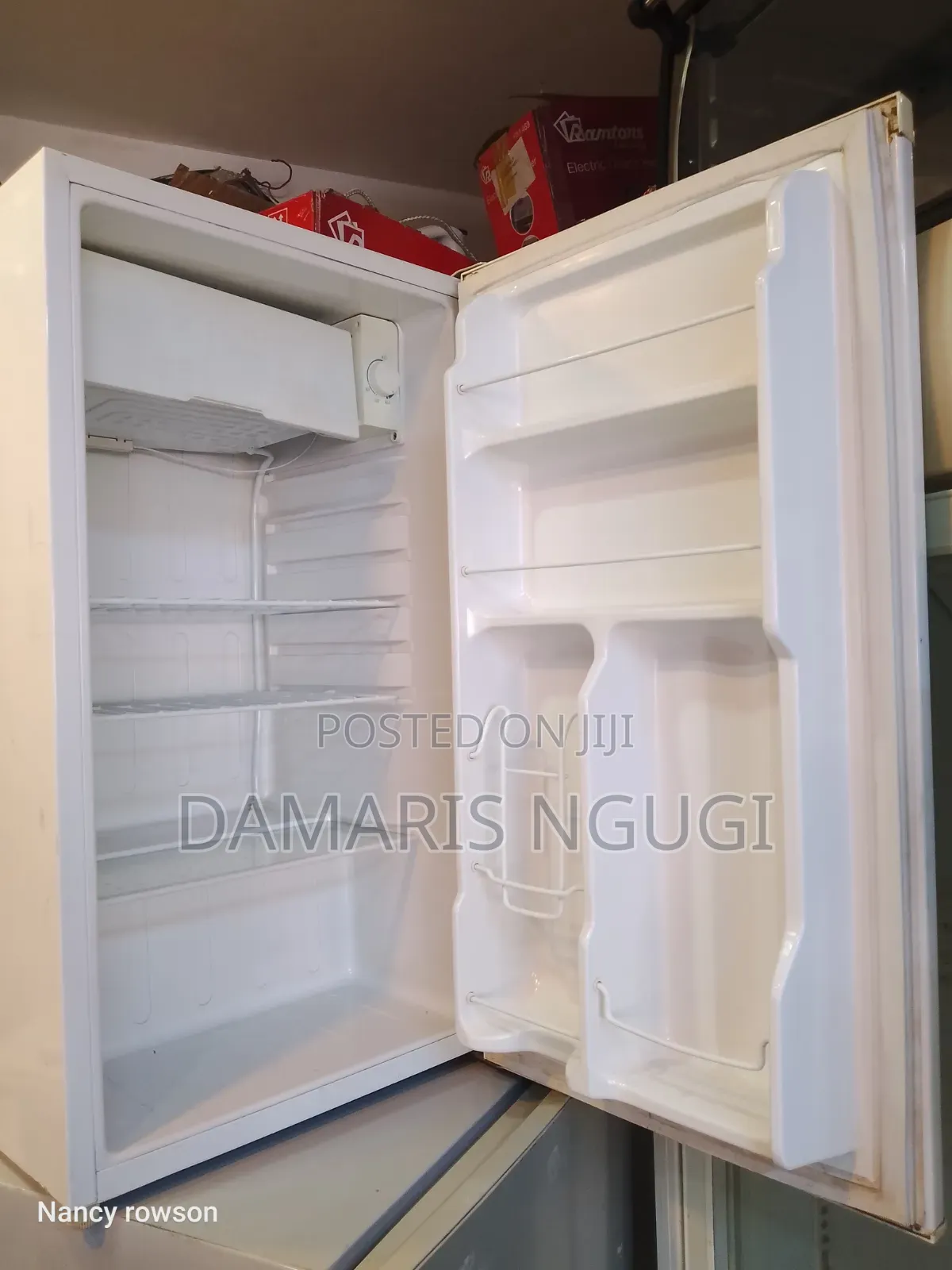 Mini Fridge (Ramtons )
