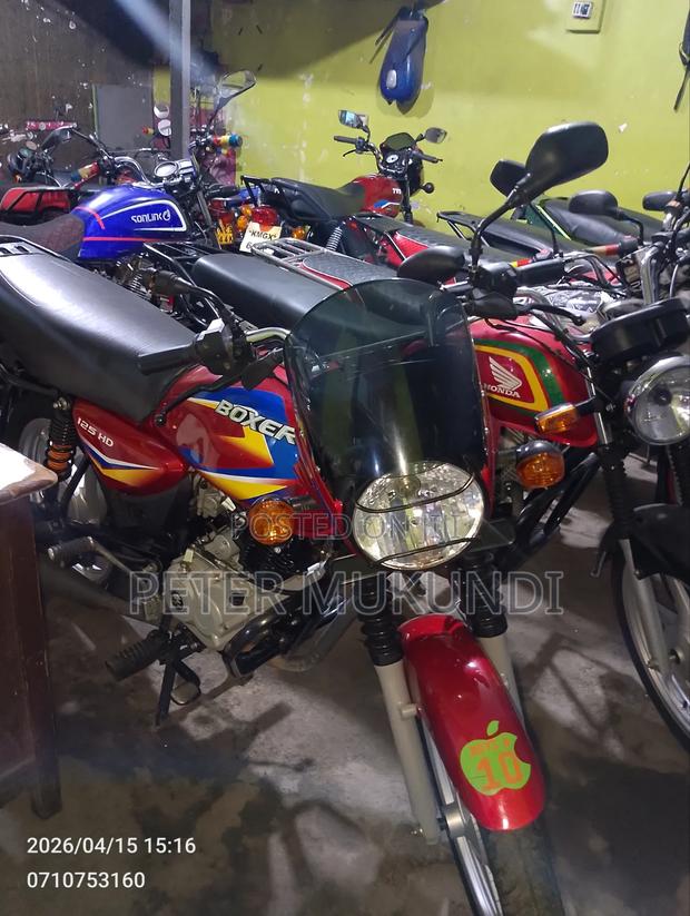 Bajaj Boxer 125 2025 Red - thumbnail 4