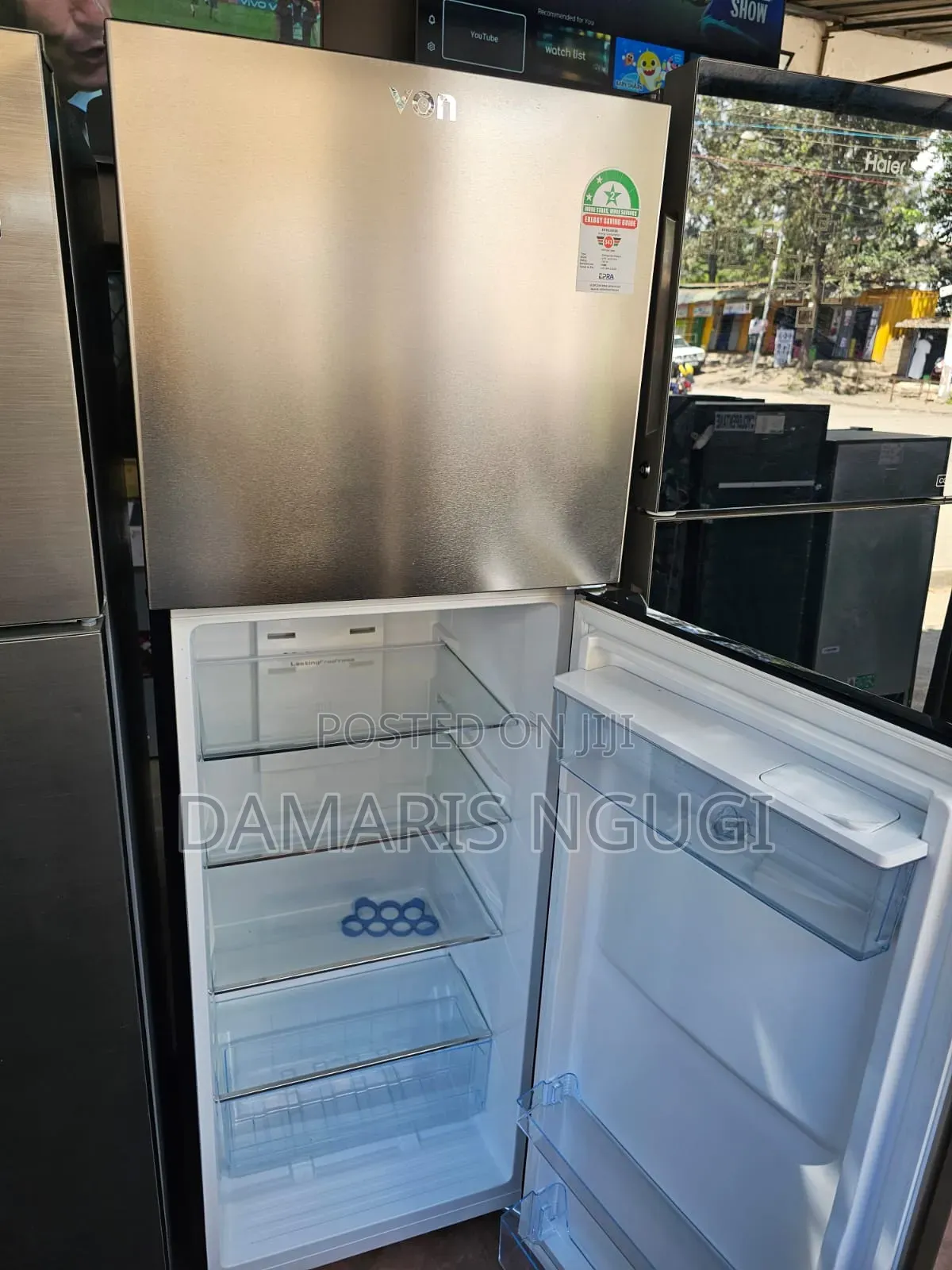 No Frost Fridge With Dispenser