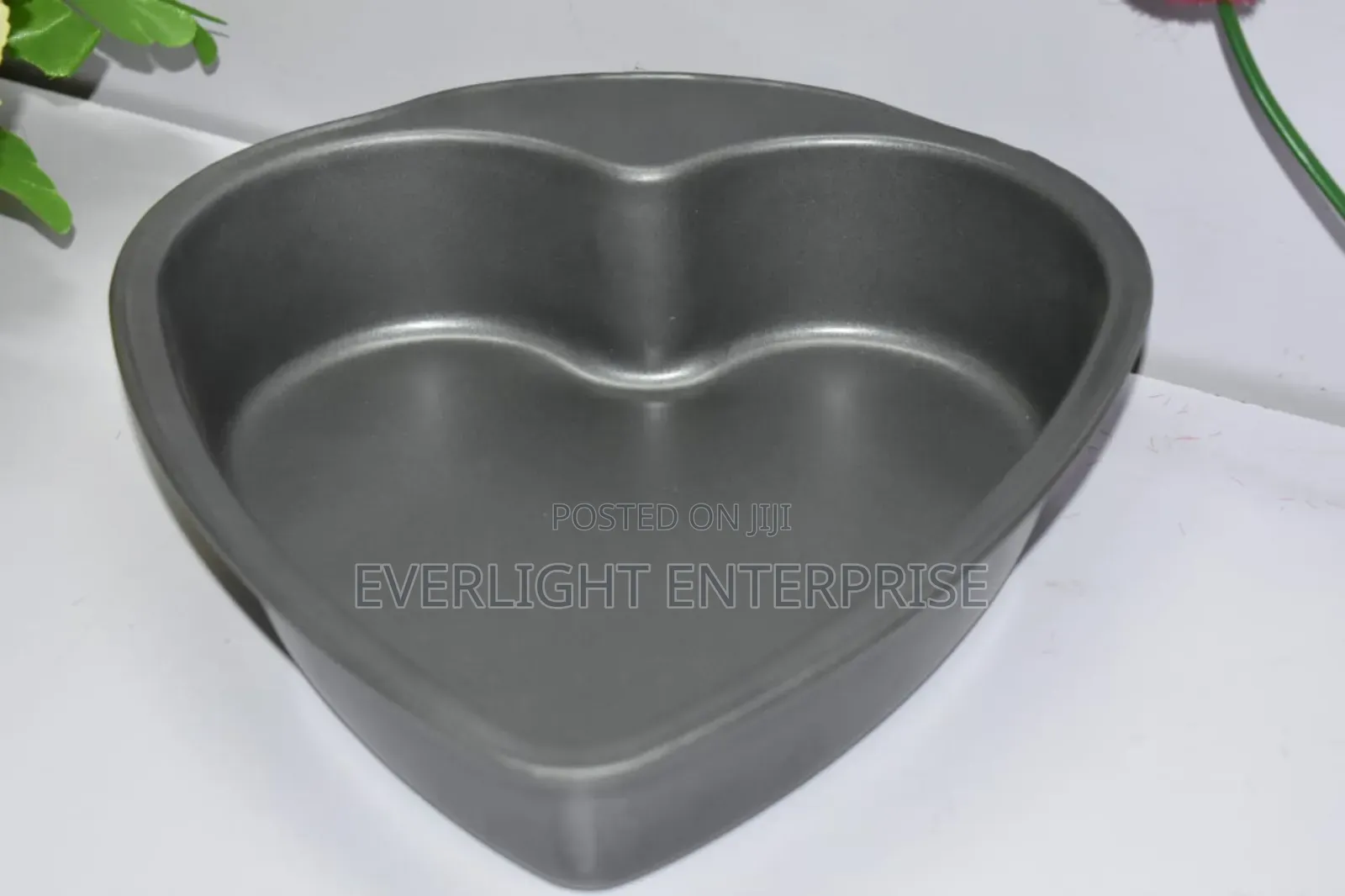 Love /Heart Baking Tin Now Available
