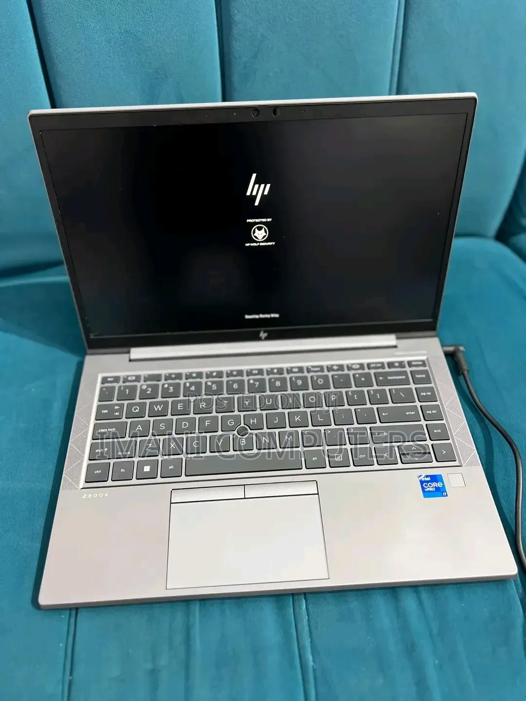 New Laptop HP ZBook Firefly G8 32GB Intel Core i7 SSD 256GB
