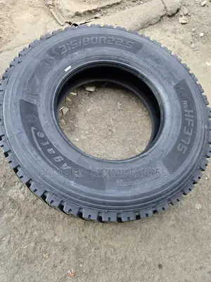 315 /80 R22. 5 Agate Tyres (Diff)