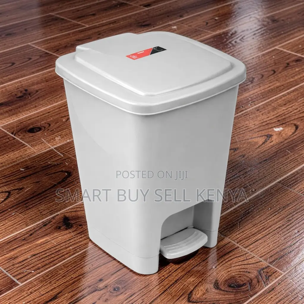 Space Saving 30 Litres Step Pedal Waste Garbage Dust Bin