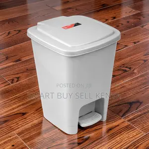 Eco Friendly 30 Litres Step Pedal Waste Garbage Dust Bin