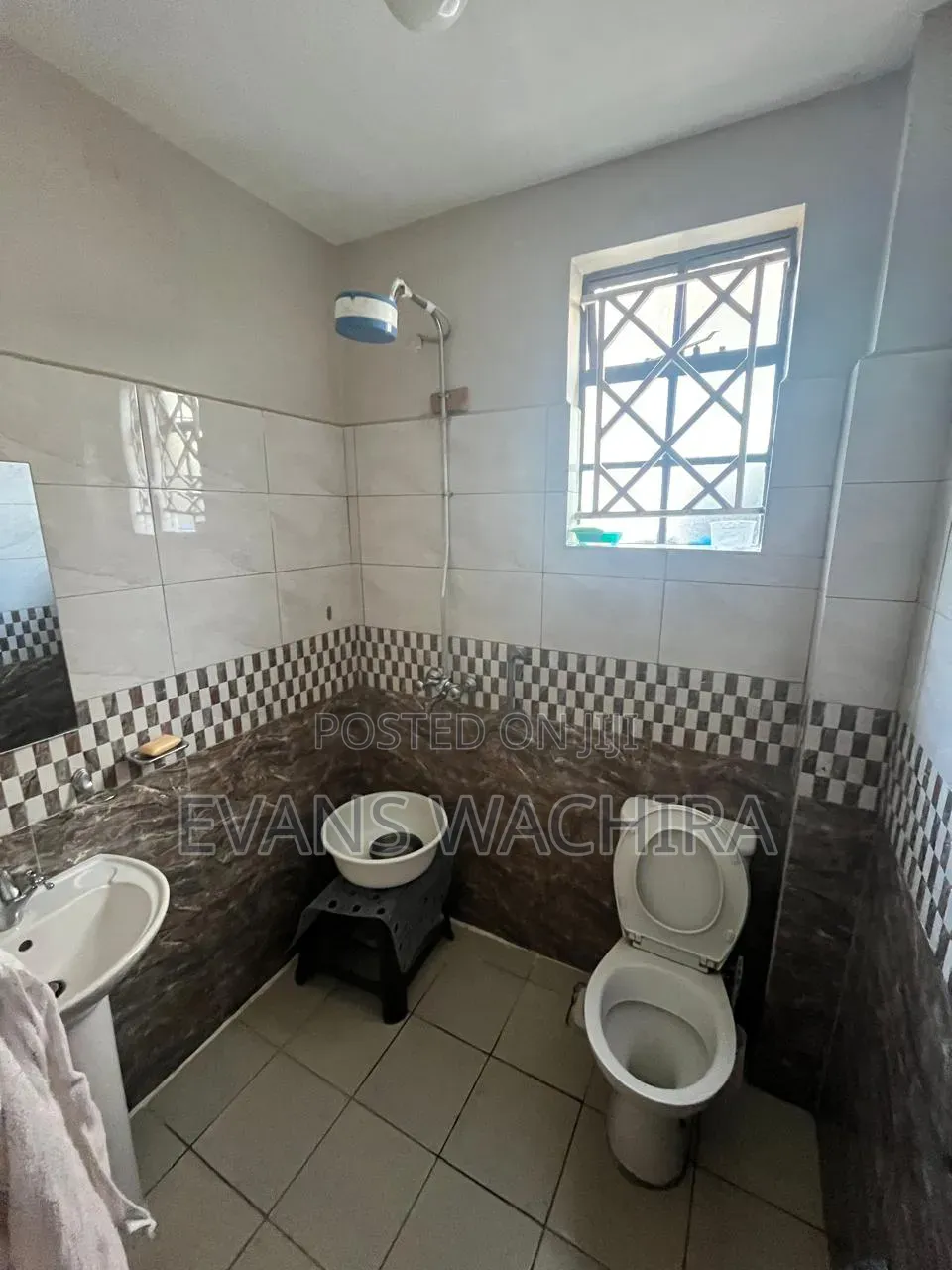 4bdrm House in Komarock Estate for sale