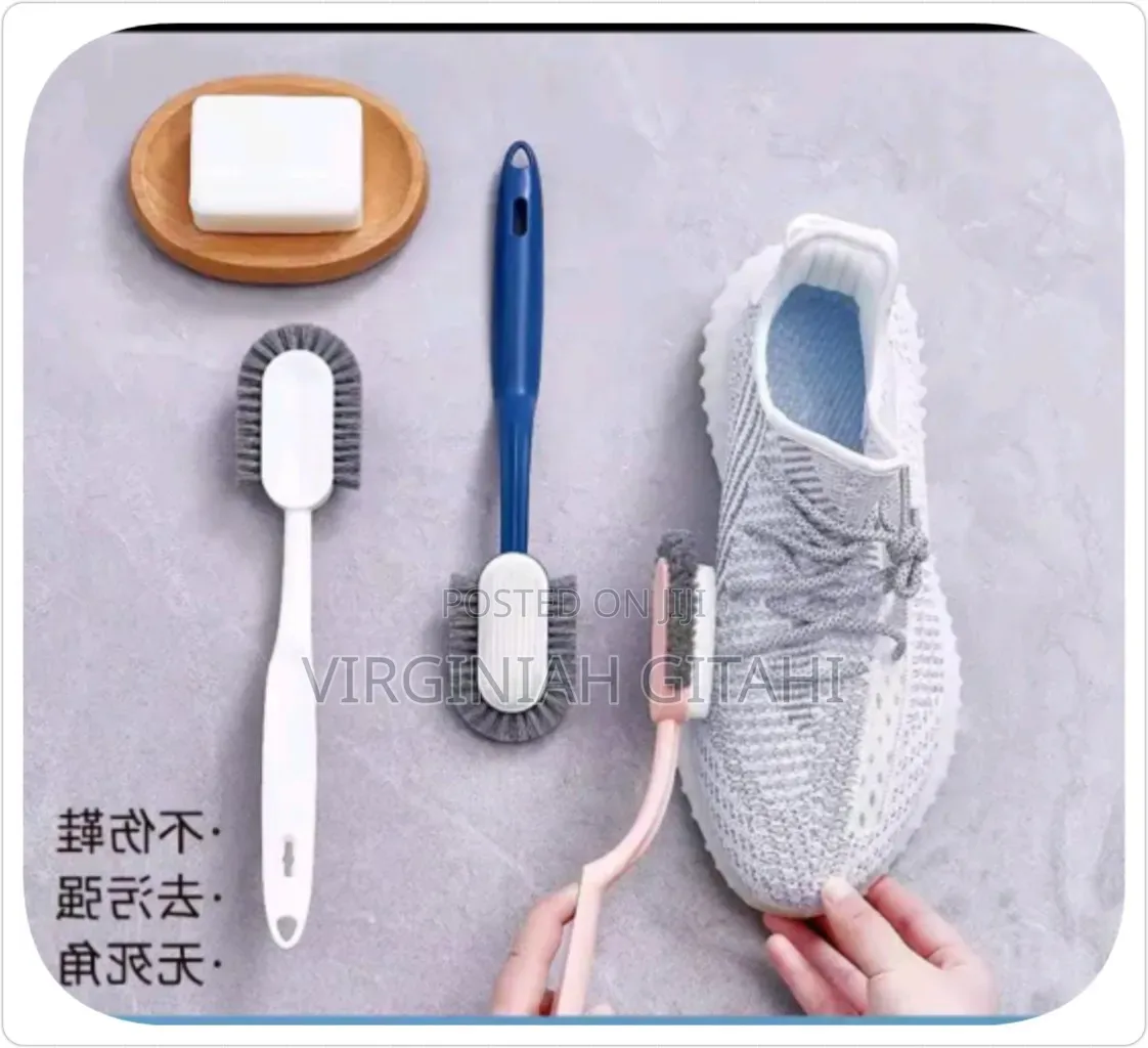 Soft Bristles Shoe Brush Cleaner*