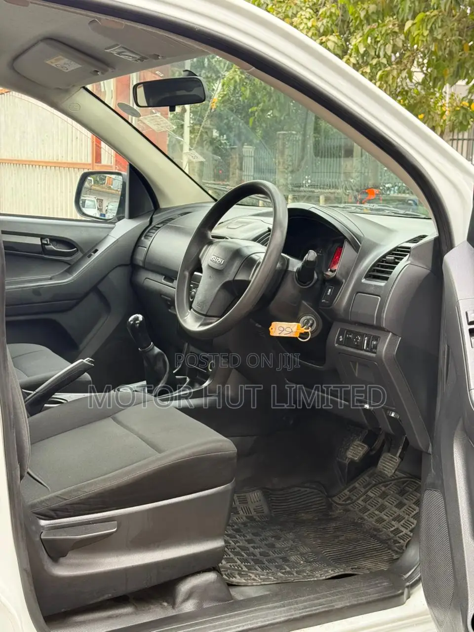 Isuzu D-MAX 2019 White