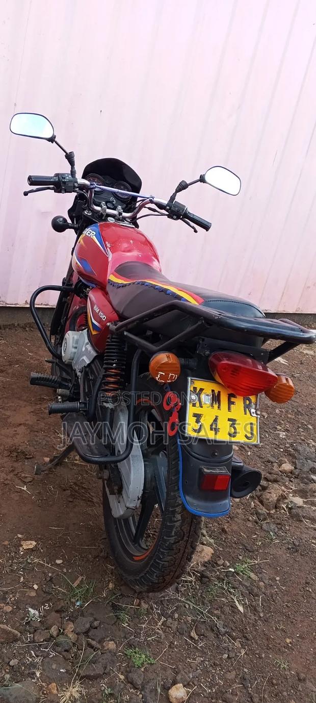 Bajaj Boxer 150 UG 2024 Red - thumbnail 3