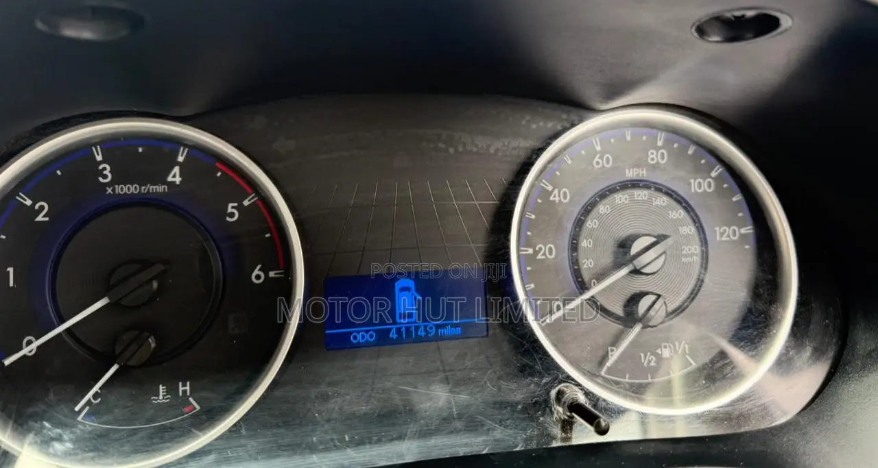 Toyota Hilux Revo Double Cab Deisel 2.4 AWD 2019 Gray