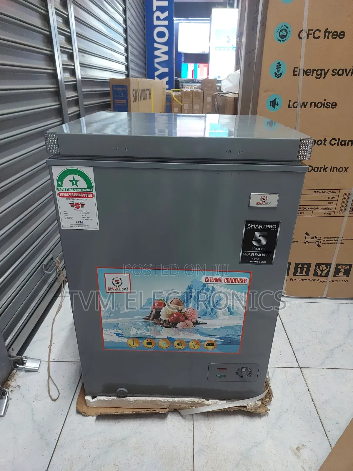 Smart Pro 93l Chest Freezer With Adjustable Thermostat