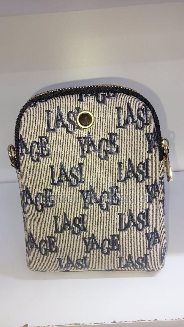 Elegant Small Crossbody Bag - thumbnail 3
