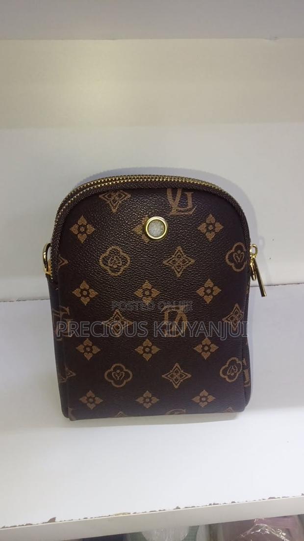 Elegant Small Crossbody Bag - thumbnail 5