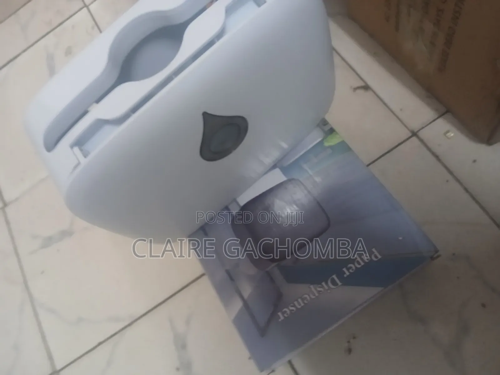 Multipurpose Wall Tissue Dispenser – Home Office Use