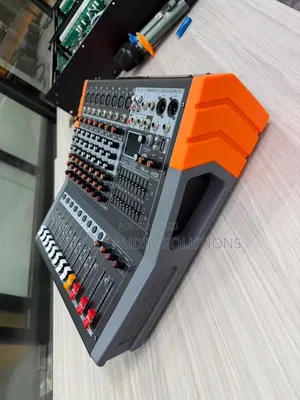 8 Channels Professional Powered Mixer Usb and Bluetooth