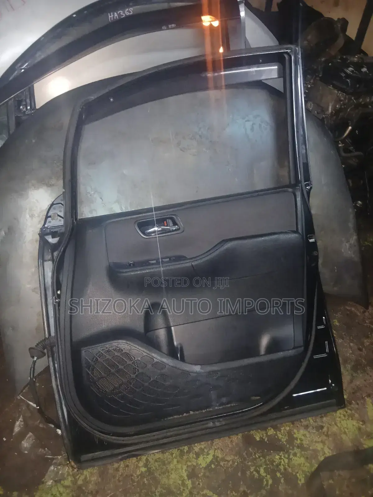 Toyota Voxy / Noah Zrr70/75 Driver Door 2014–2017 Original Ex-Japan