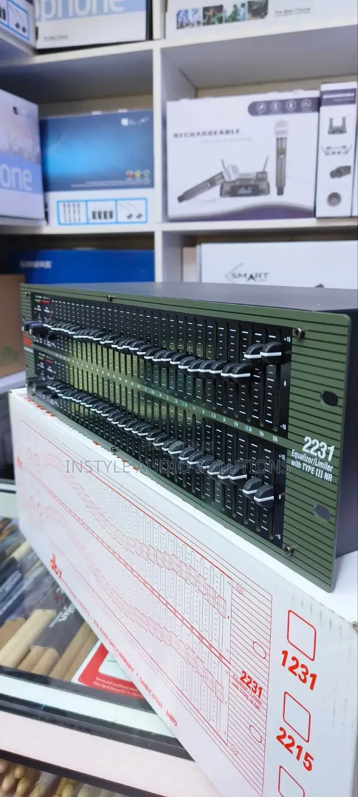 DBX 2231 Professional Graphics Equalizer