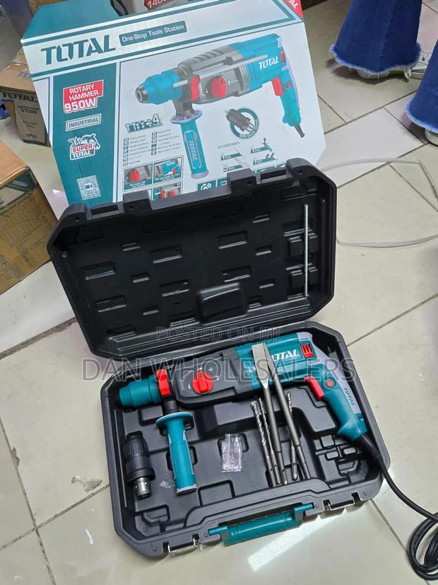 Heavy Duty Total 950w Double Chuck Rotary Hammer 
5pcs Masonry Bits