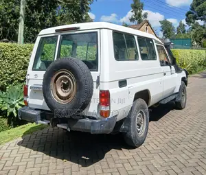 Toyota Land Cruiser 2020 White