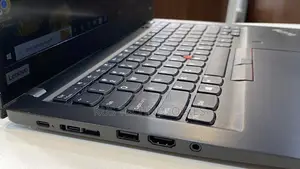 Laptop Lenovo Thinkpad T490s 8GB Intel Core i7 SSD 256GB